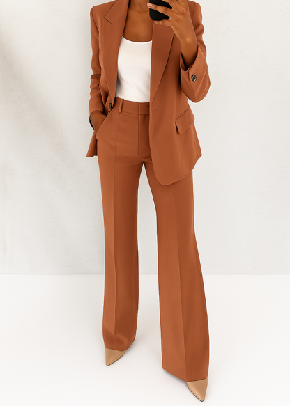 Solange | Tailleur élégant à la coupe raffinée