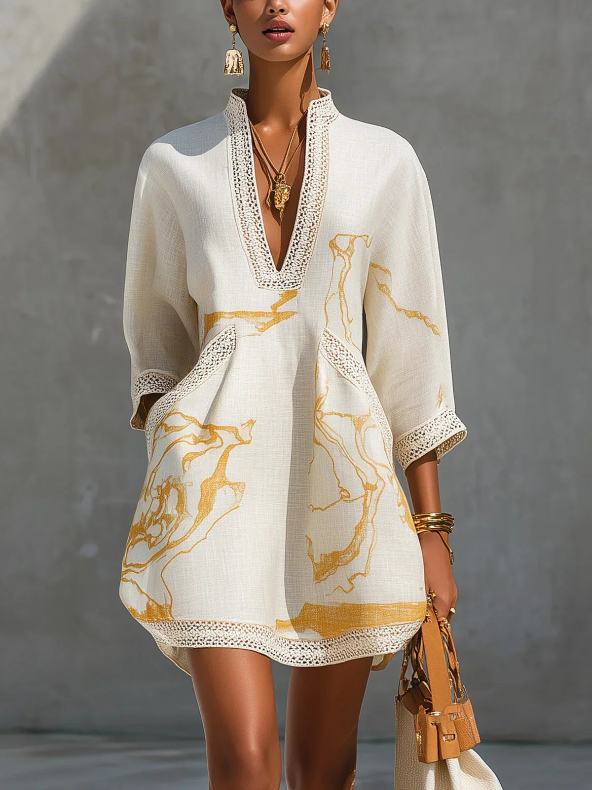 Madame | Mini robe noire imprimé marbre doré et dentelle crochet